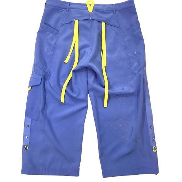 Zumba Fitness - Capri Camo Style Workout Pants - Large - Picture 3 of 14